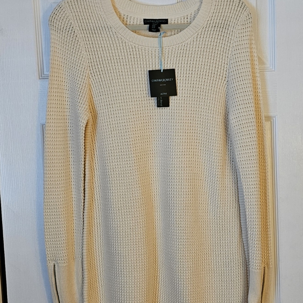 Cynthia Rowley Cream Knit Long, Sweater size Medium
